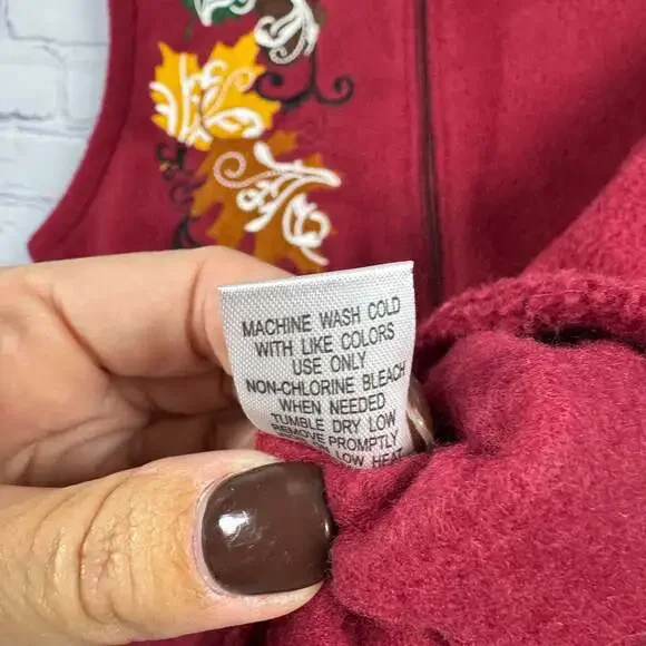 Rebecca Malone Fleece Vest With Embroidered Leaves Size PS - Picture 6 of 7